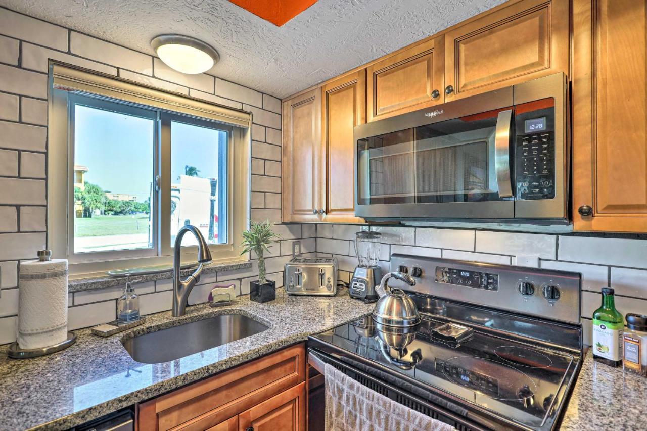 Cape Canaveral Home With Balcony Walk To Beach Ngoại thất bức ảnh